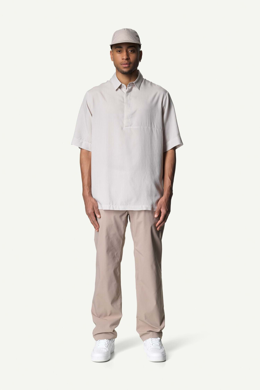 polo con árbol de m